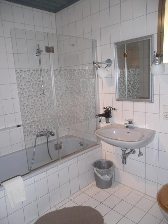 Pension Waldfrieden Maring-Noviand Room photo