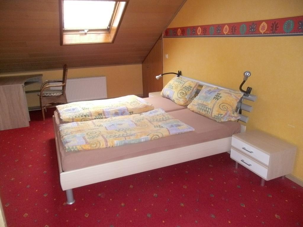 Pension Waldfrieden Maring-Noviand Room photo