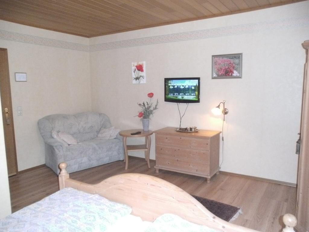 Pension Waldfrieden Maring-Noviand Room photo